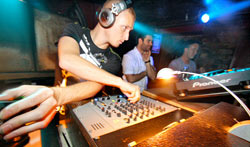 g bar