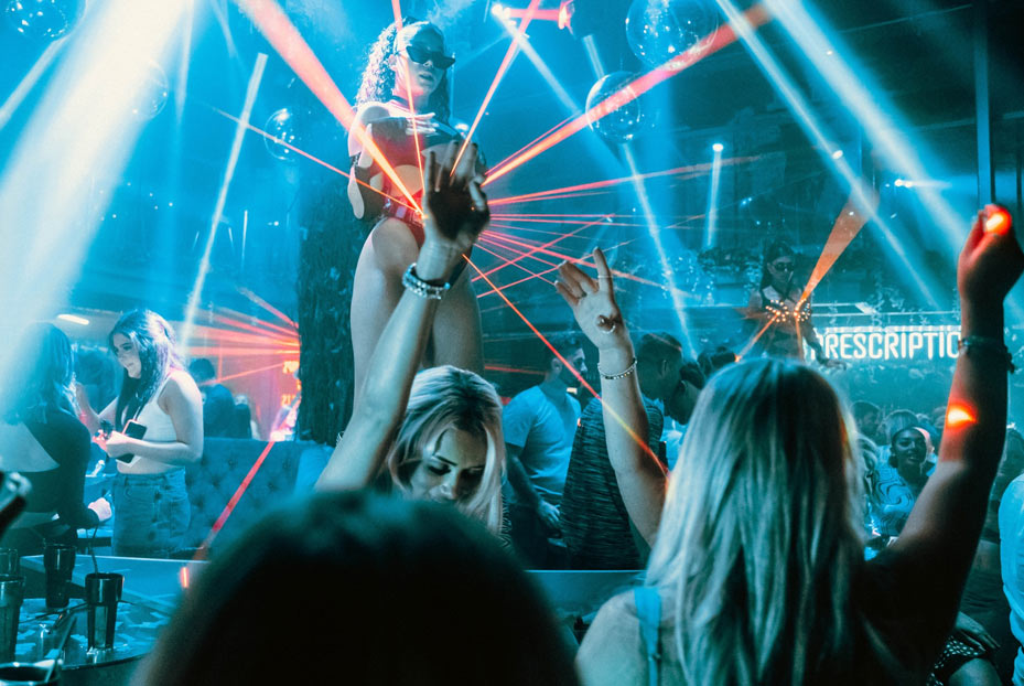 Girls dancing inside 54 Liverpool